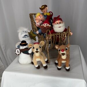 VTG: Rudolph the Reindeer plush figurine set with sleigh